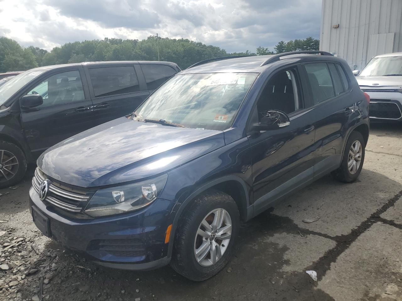 VOLKSWAGEN TIGUAN S