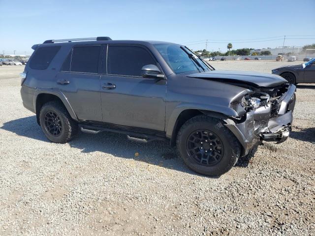2022 TOYOTA 4RUNNER SR - JTEEU5JR7N5263192