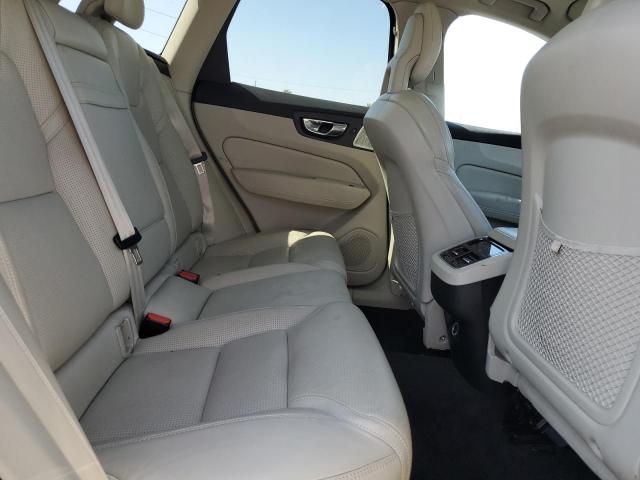 2018 VOLVO XC60 T6 IN YV4A22RL3J1081284