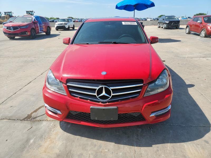 2014 MERCEDES-BENZ C 250 - WDDGF4HB4ER318383