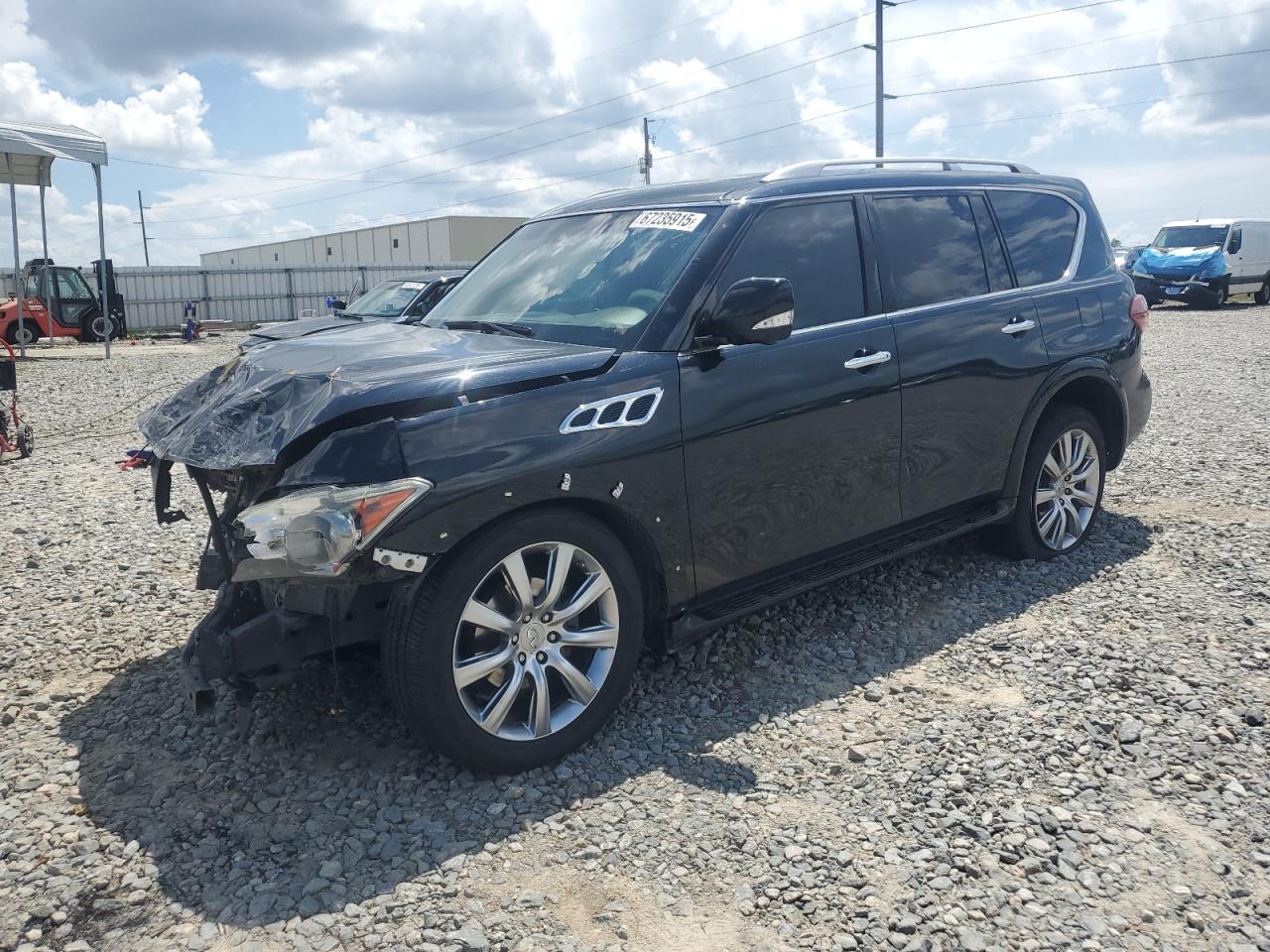 INFINITI QX56