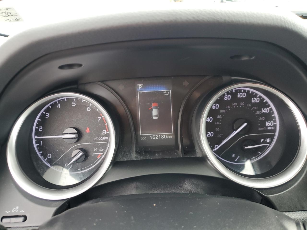 Toyota Camry le 2021