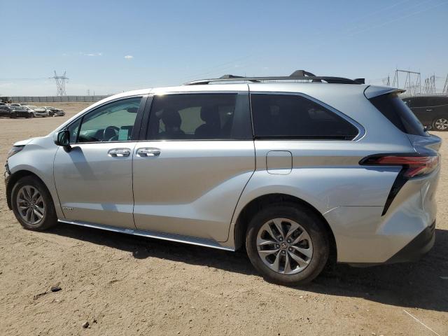 2021 TOYOTA SIENNA XLE 5TDYRKEC9MS066413