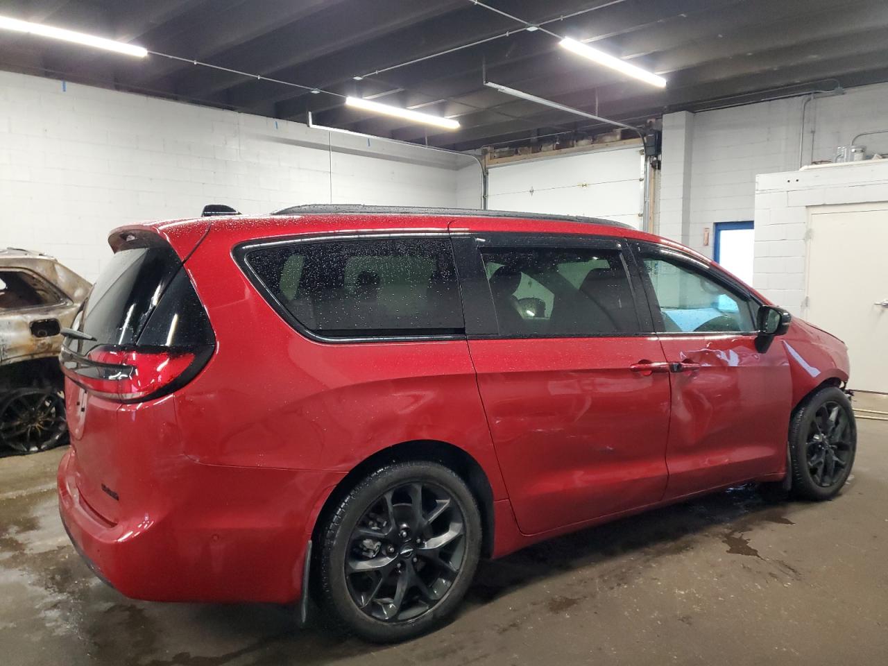 CHRYSLER PACIFICA TOURING L