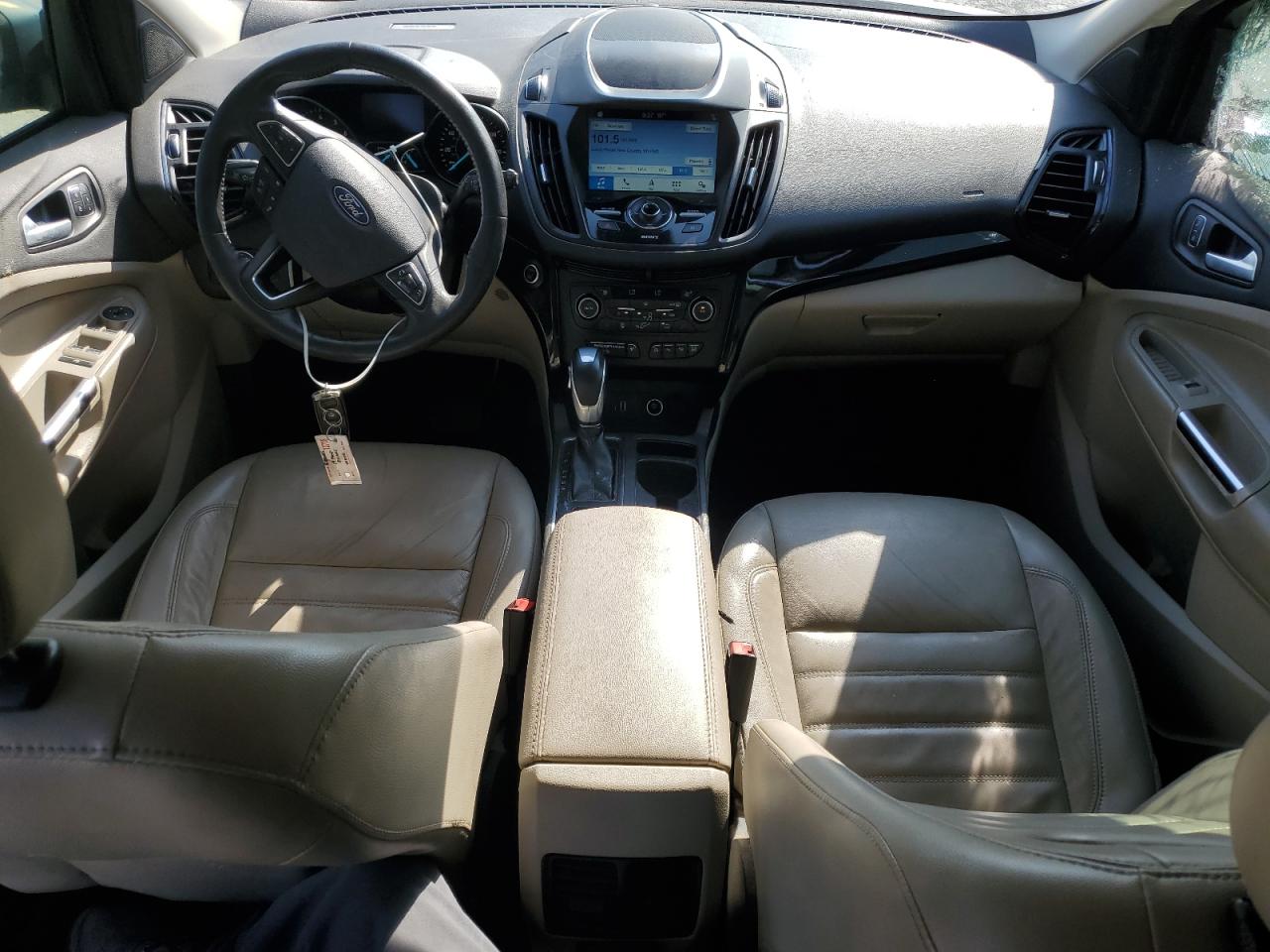 FORD ESCAPE TITANIUM