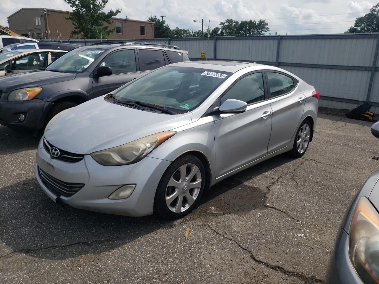 Hyundai Elantra gl 2013