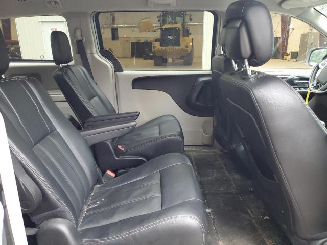 2016 CHRYSLER TOWN & COU - 2C4RC1BG8GR284489