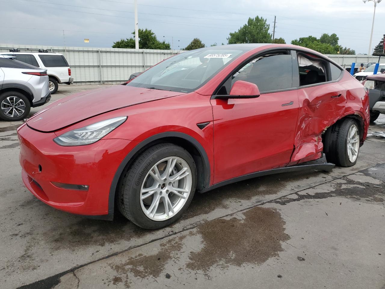 TESLA MODEL Y