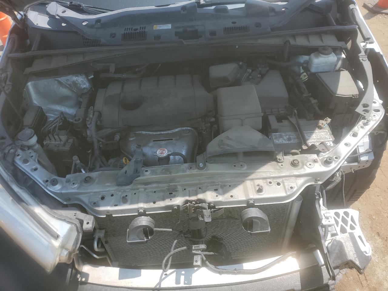 TOYOTA HIGHLANDER LE