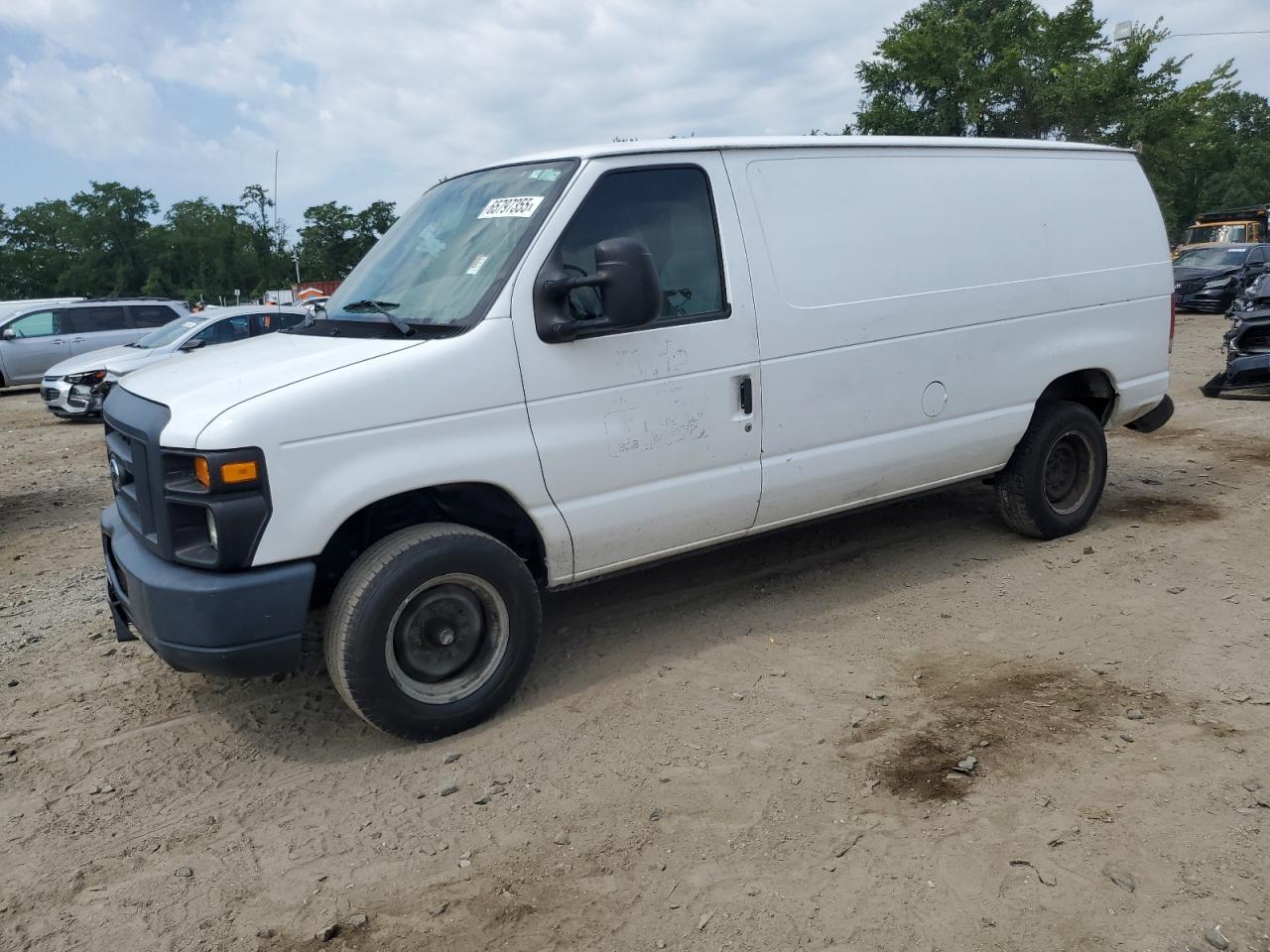 FORD ECONOLINE E250 VAN