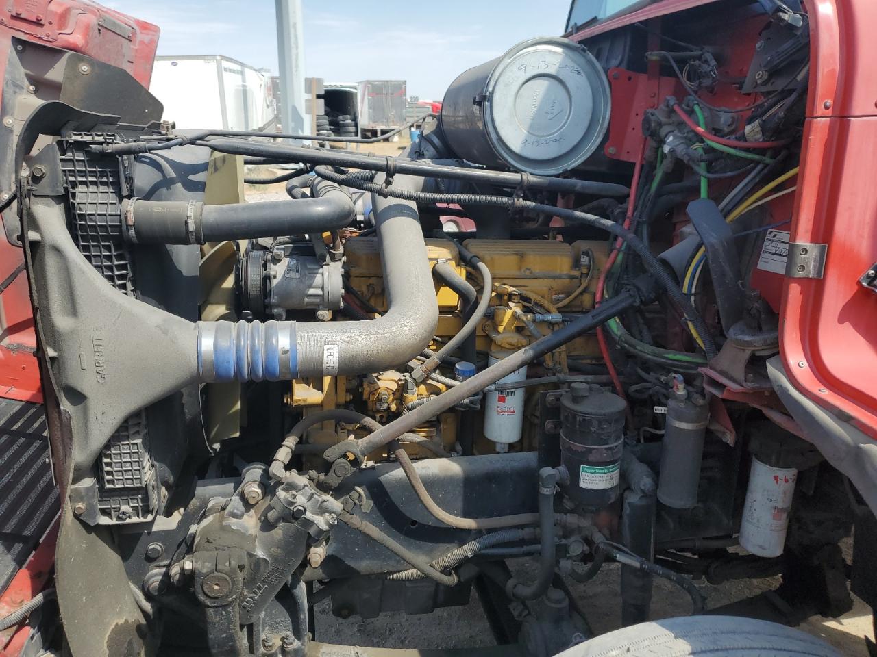 Lot #3311727217 2002 FREIGHTLINER CONVENTION