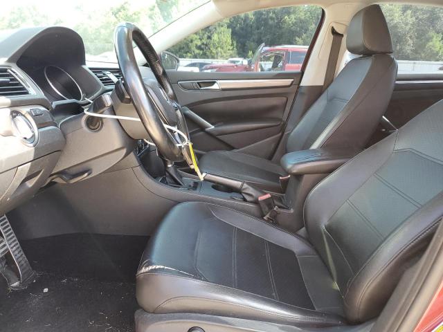 2017 VOLKSWAGEN PASSAT R-L 1VWDT7A38HC067074