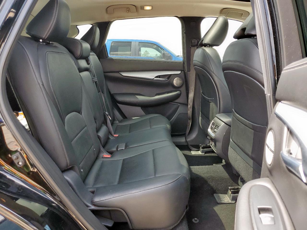 INFINITI QX50 ESSENTIAL