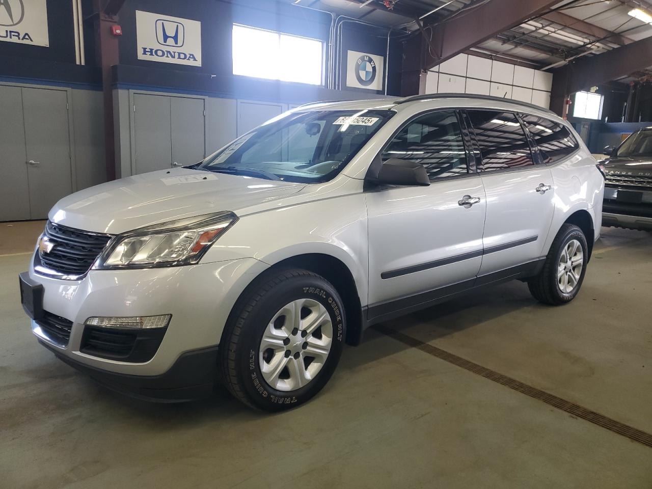 CHEVROLET TRAVERSE LS