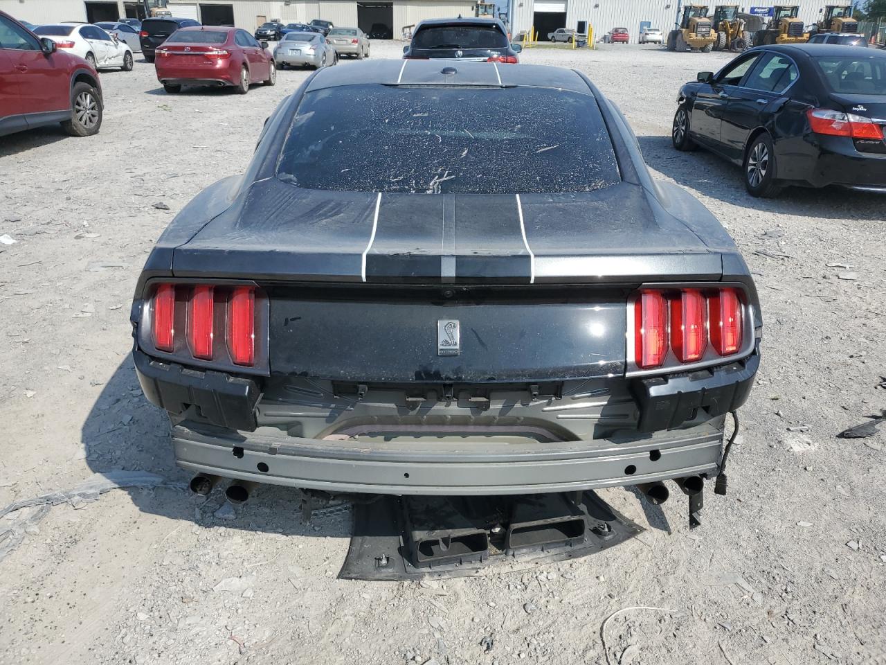 FORD MUSTANG SHELBY GT350