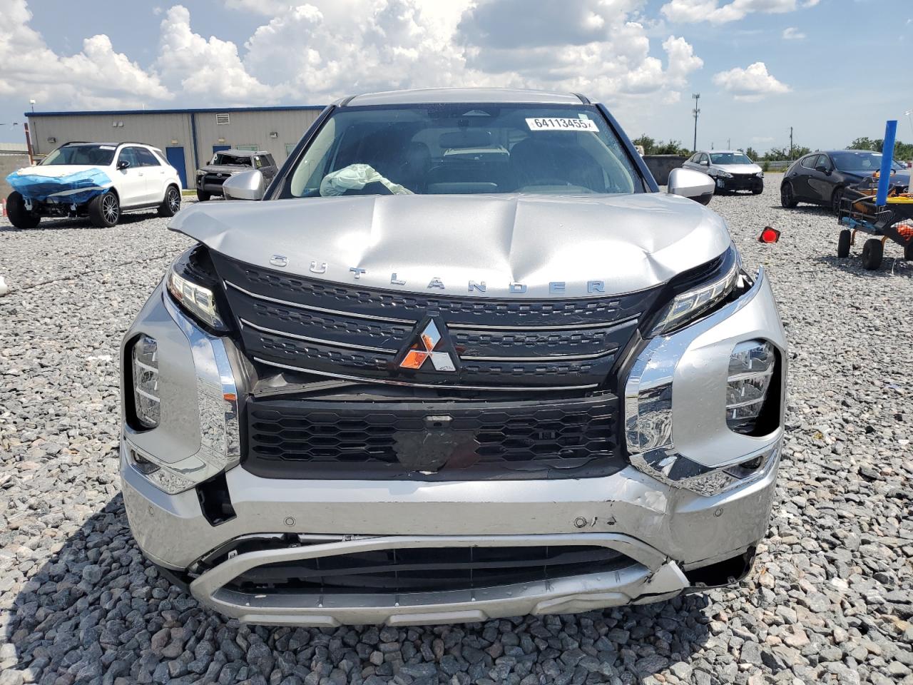 MITSUBISHI OUTLANDER SE