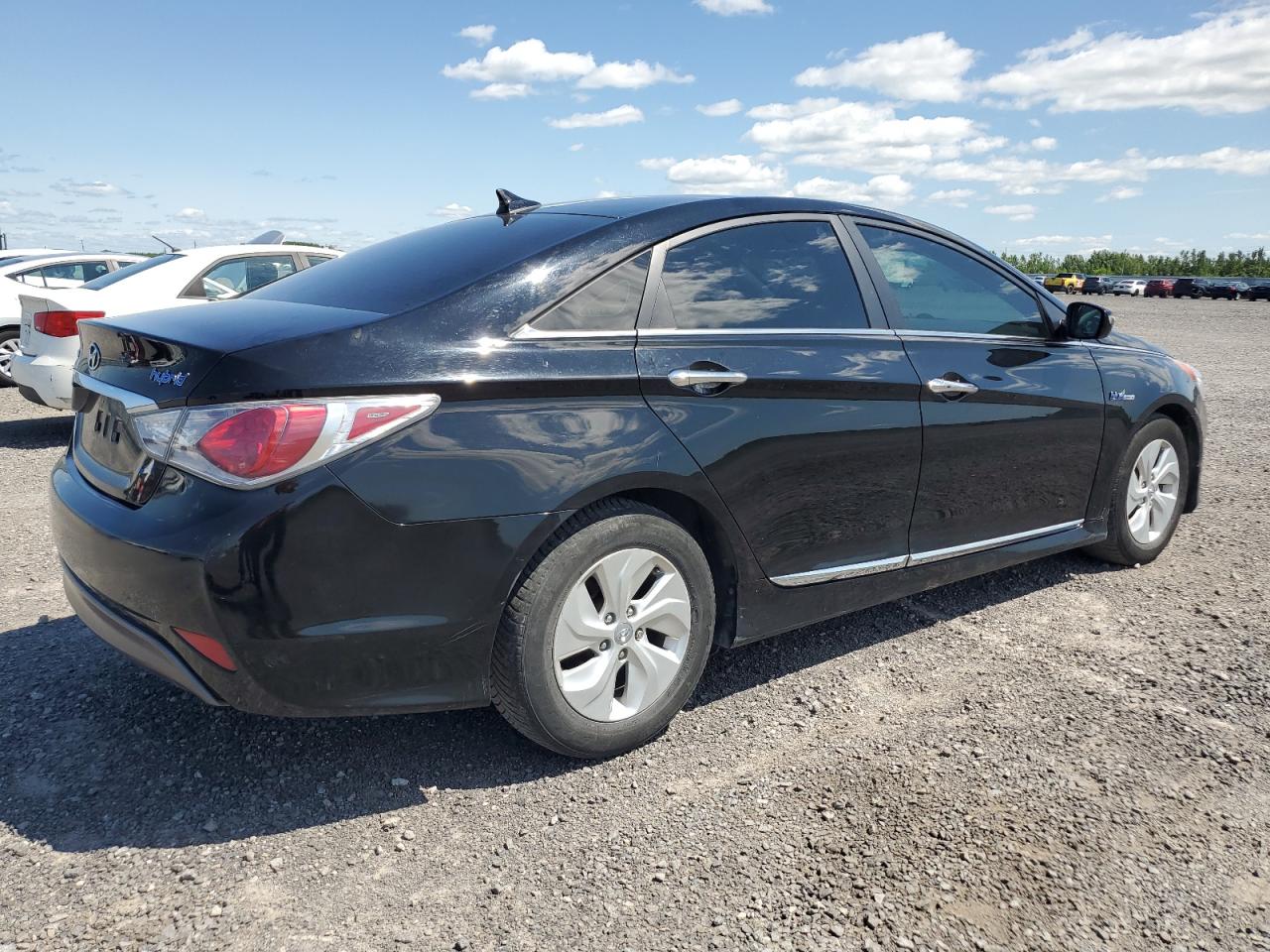 HYUNDAI SONATA HYBRID