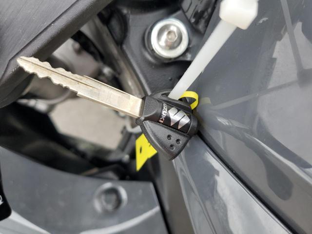 2025 SUZUKI GSX-R600 - JS1GN7FAXS7100670