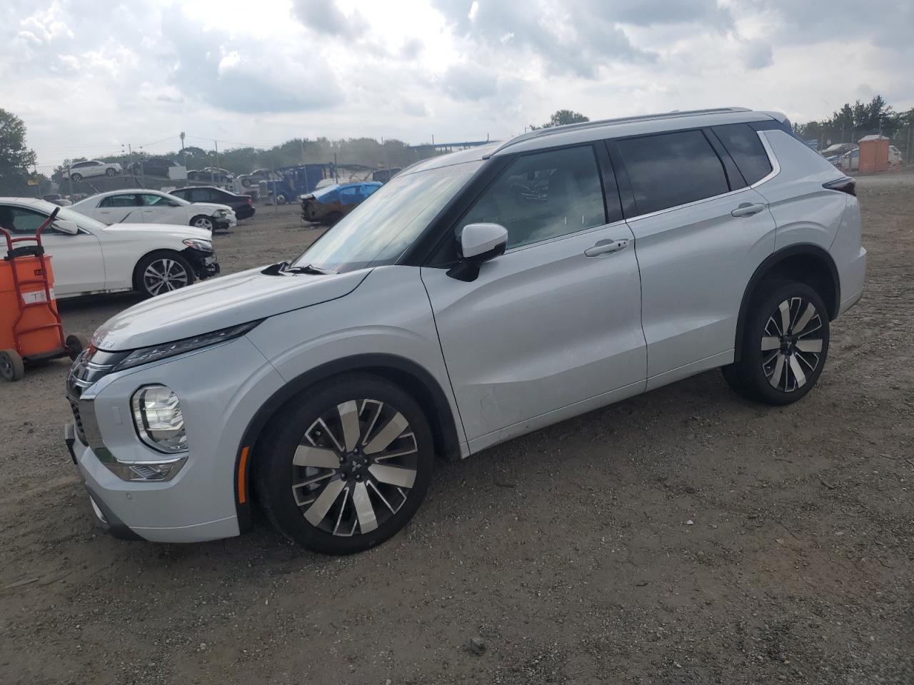 MITSUBISHI OUTLANDER SEL