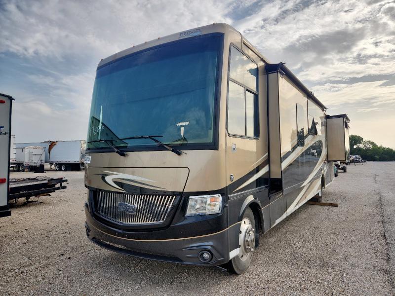FORD F53 2015 two tone  gas 1F66F5DY0F0A05572 photo #3