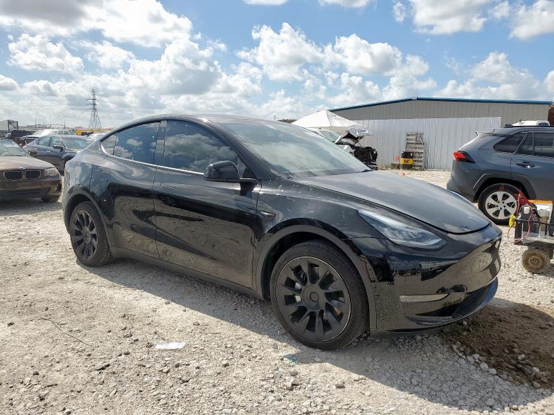 2023 TESLA MODEL Y 7SAYGDEE4PA104108