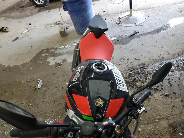 2021 APRILIA TUONO V4 F ZD4KZUB05MS000092