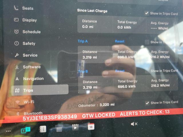 2025 TESLA MODEL 3 - 5YJ3E1EB3SF938349