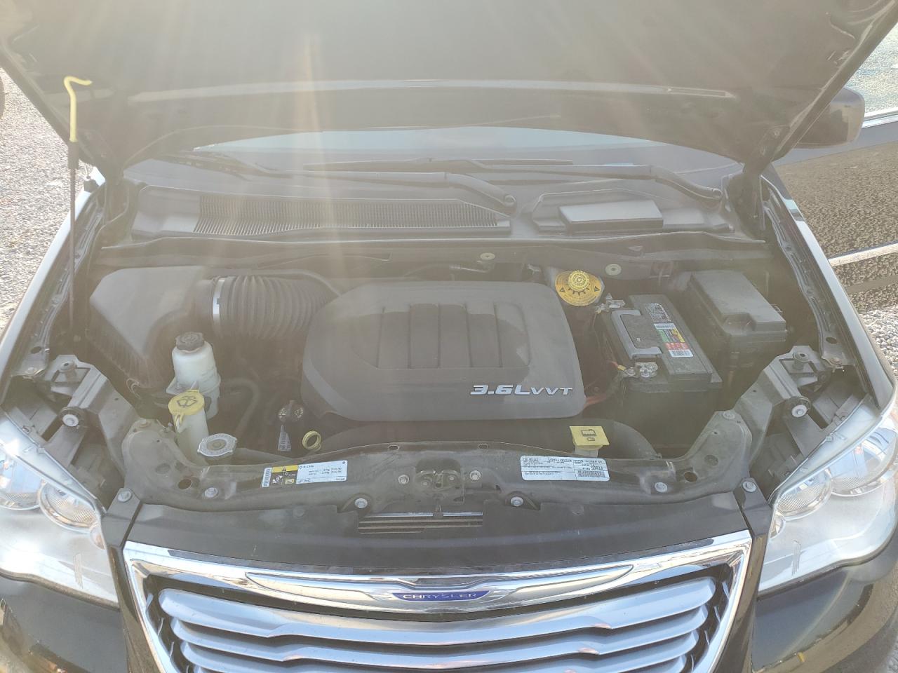 CHRYSLER TOWN & COUNTRY TOURING