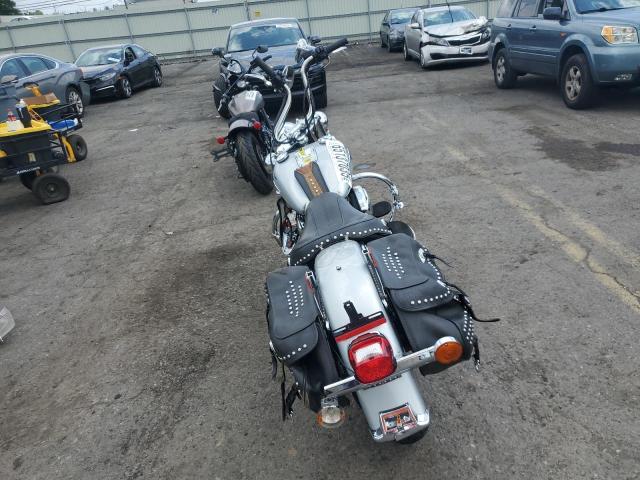 2010 HARLEY-DAVIDSON FLSTC 1HD1BW515AB033941