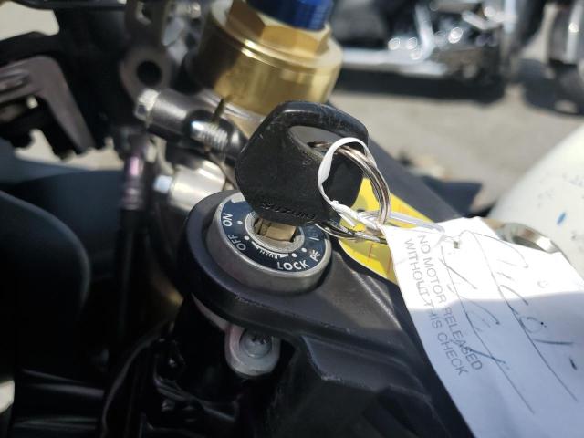 2004 SUZUKI GSX-R600 K JS1GN7CA542101178