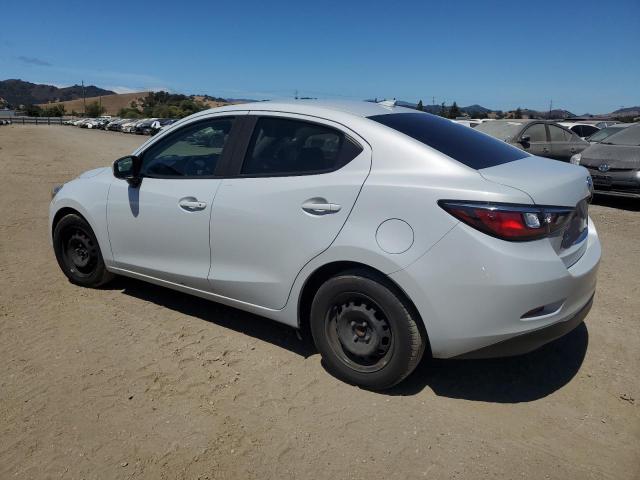 2019 TOYOTA YARIS 3MYDLBYV6KY511484