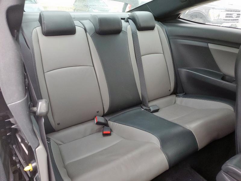 2018 HONDA CIVIC TOUR 2HGFC3B90JH351777