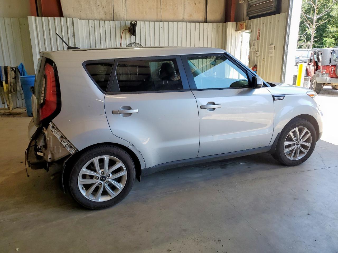 KIA SOUL +