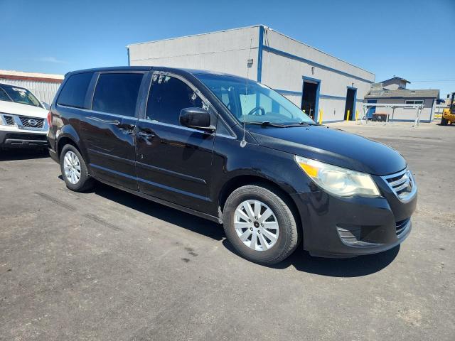 2010 VOLKSWAGEN ROUTAN SE - 2V4RW3D10AR199378