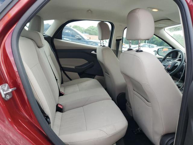2015 FORD FOCUS SE 1FADP3K25FL312650