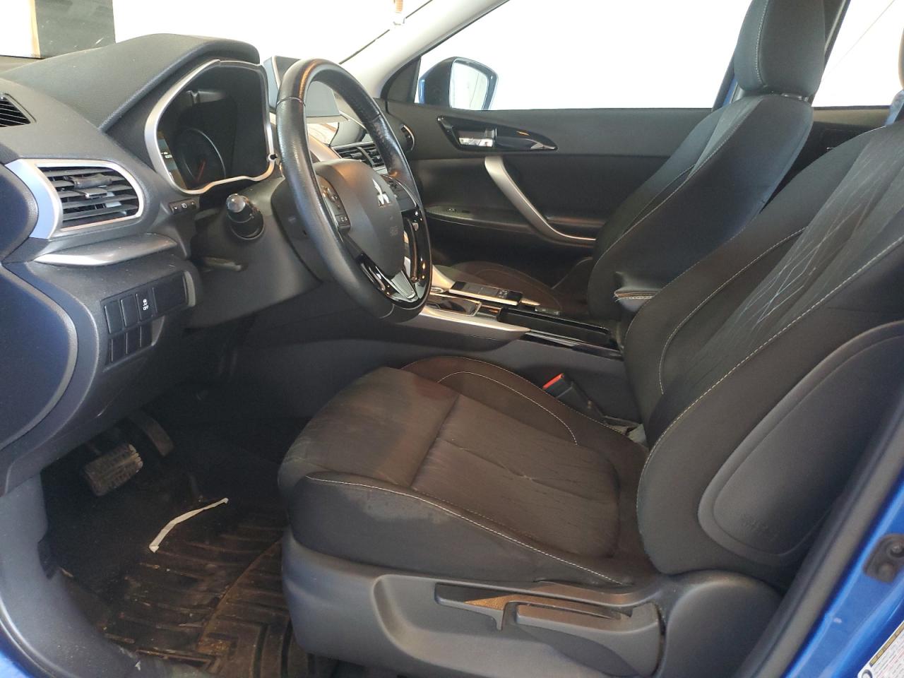 MITSUBISHI ECLIPSE SE