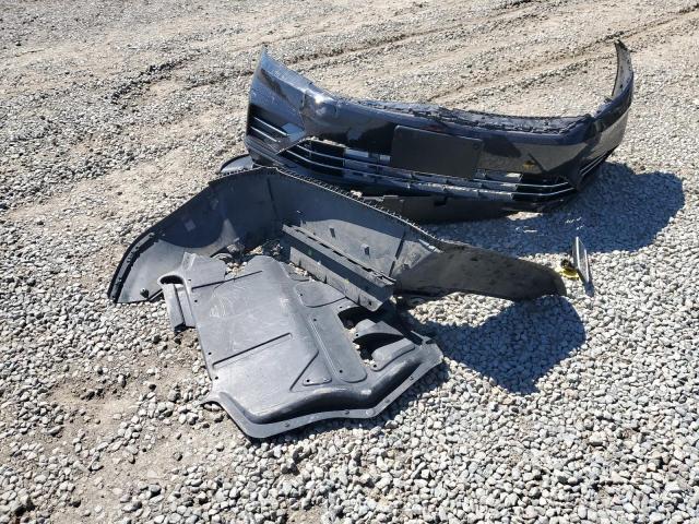 2017 VOLKSWAGEN PASSAT R-L 1VWDT7A32HC044017