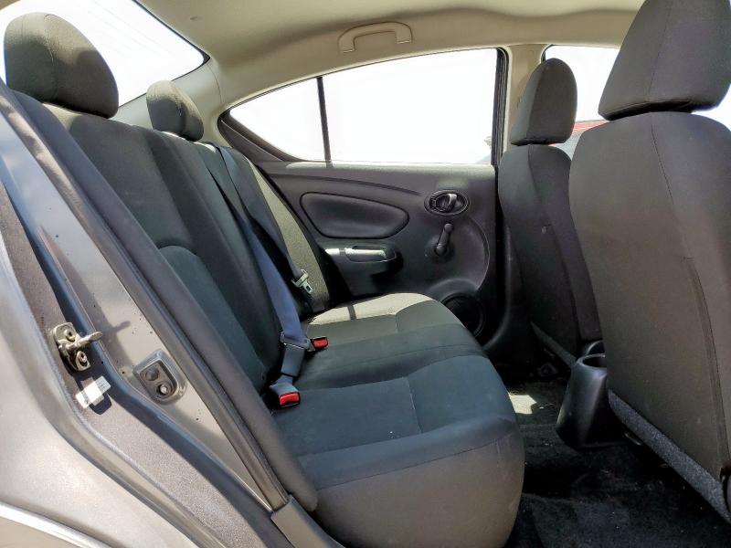 2018 NISSAN VERSA S 3N1CN7AP8JL806162