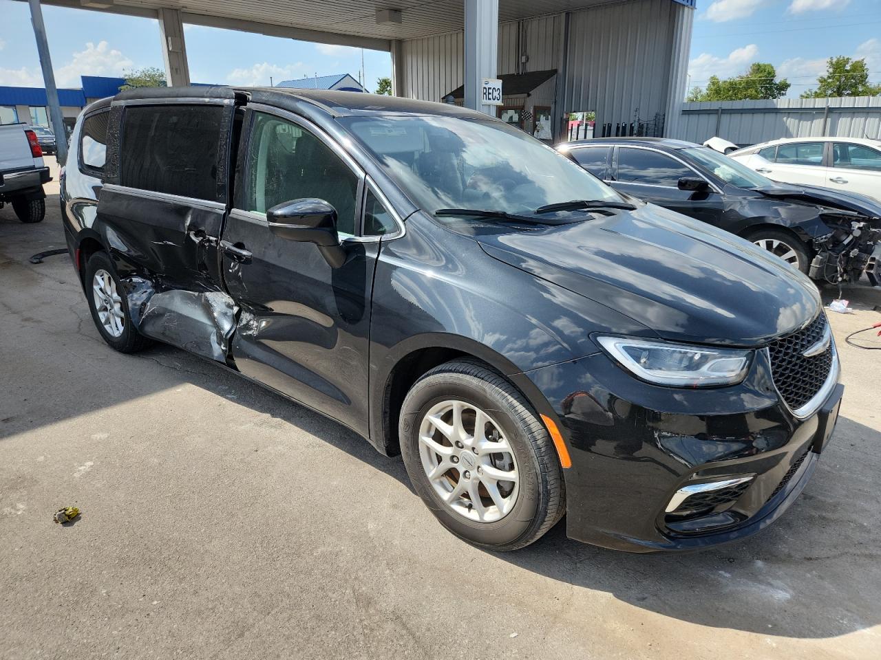 CHRYSLER PACIFICA TOURING L