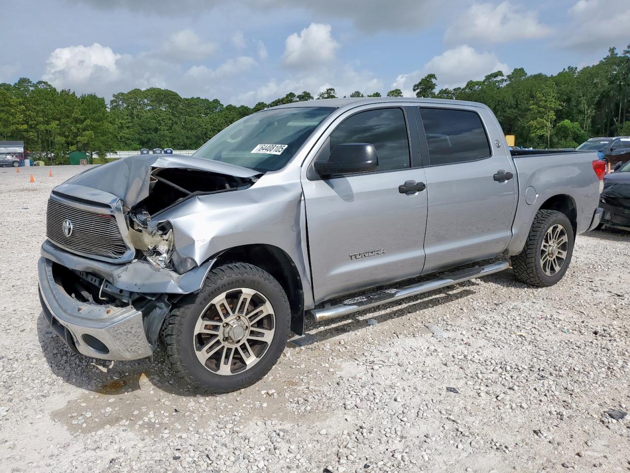 TOYOTA TUNDRA CREWMAX SR5