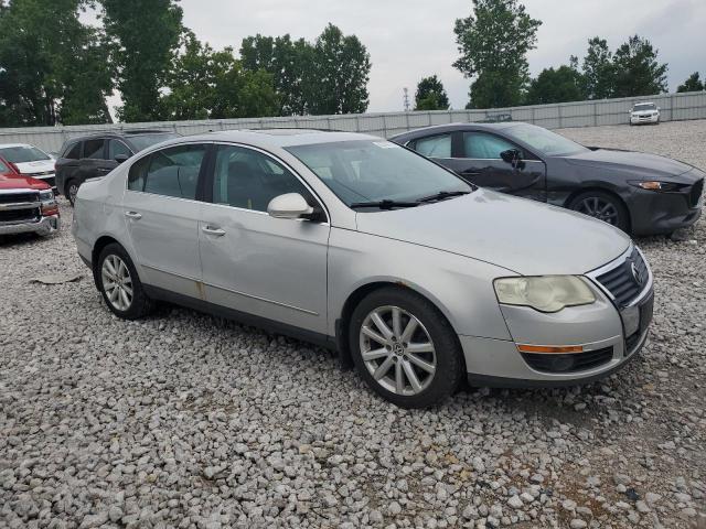 2010 VOLKSWAGEN PASSAT KOM - WVWJK7AN3AE164056