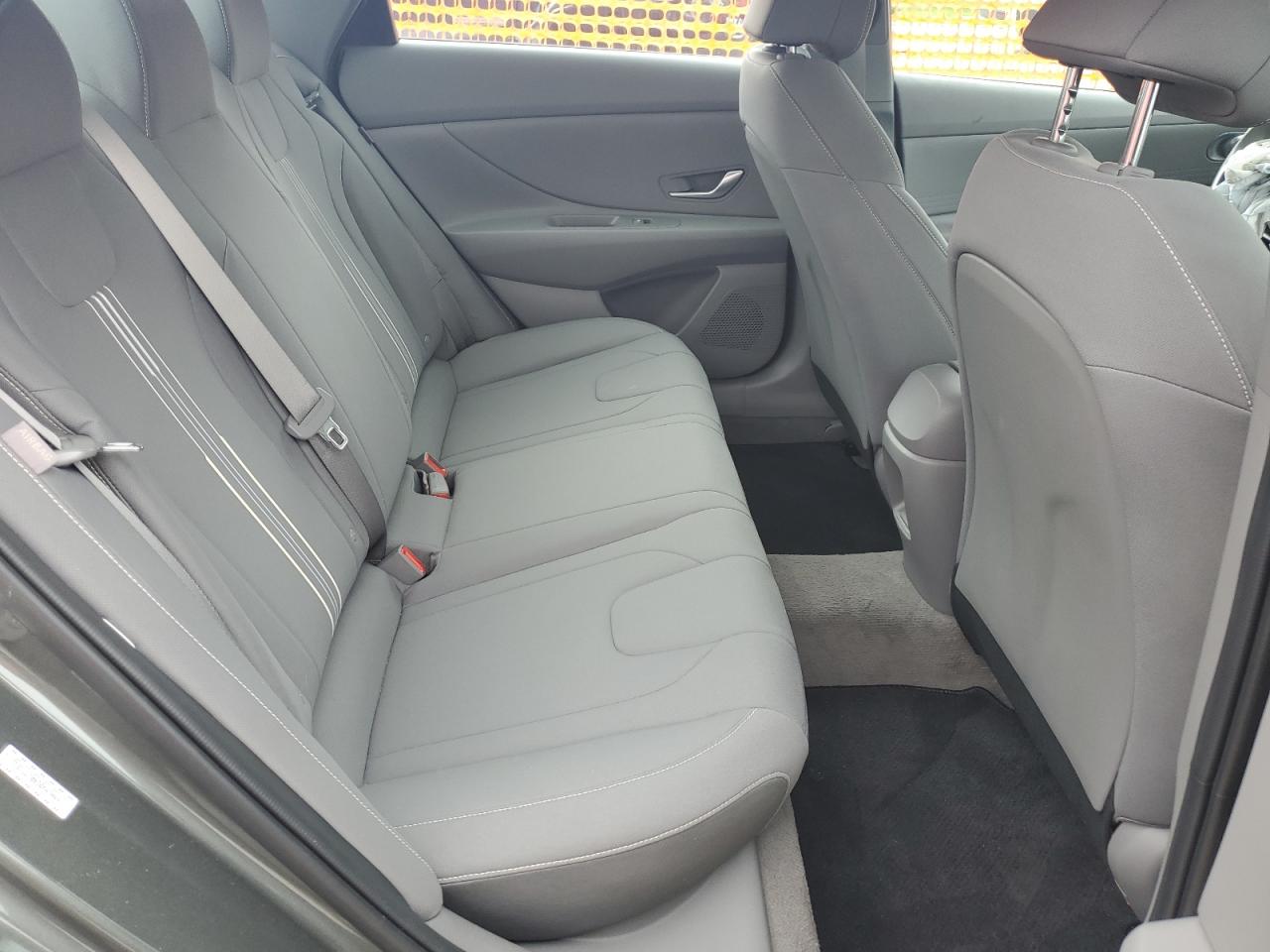 Hyundai Elantra se 2024