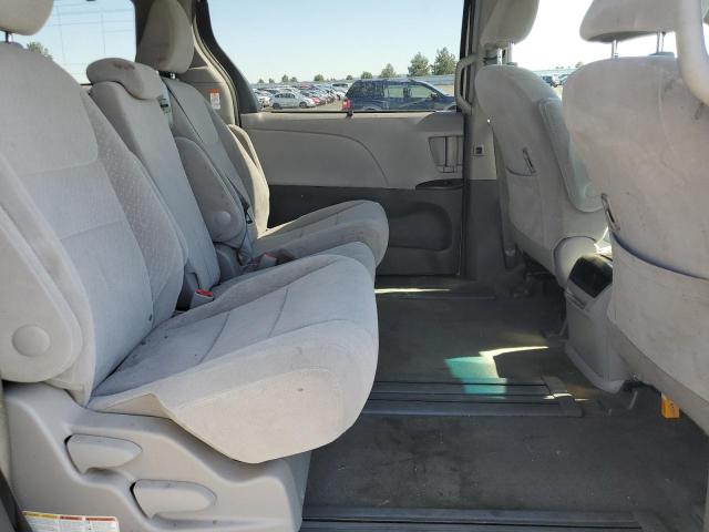 2017 TOYOTA SIENNA LE 5TDKZ3DC8HS821554