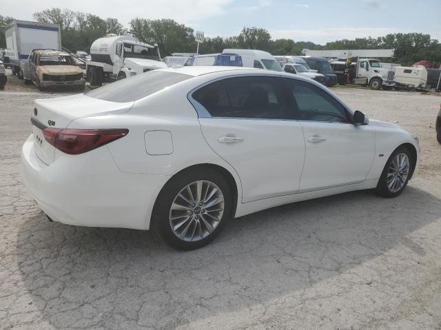 2019 INFINITI Q50 LUXE JN1EV7AR8KM556603