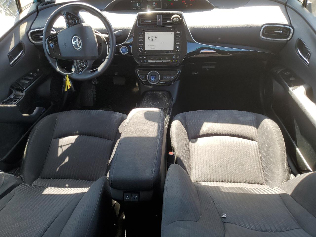 TOYOTA PRIUS PRIME LE