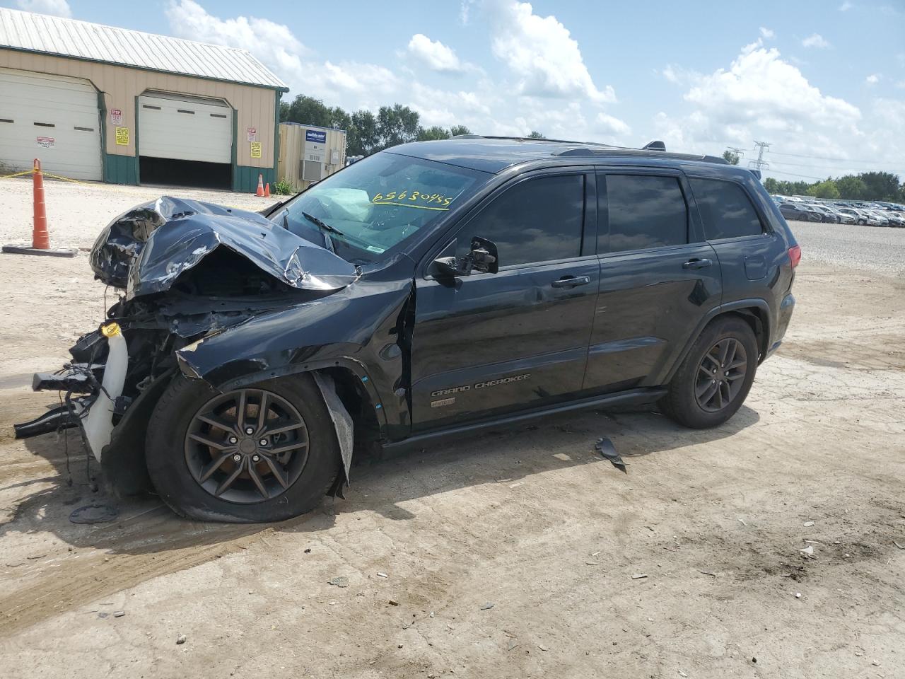 JEEP GRAND CHEROKEE LAREDO