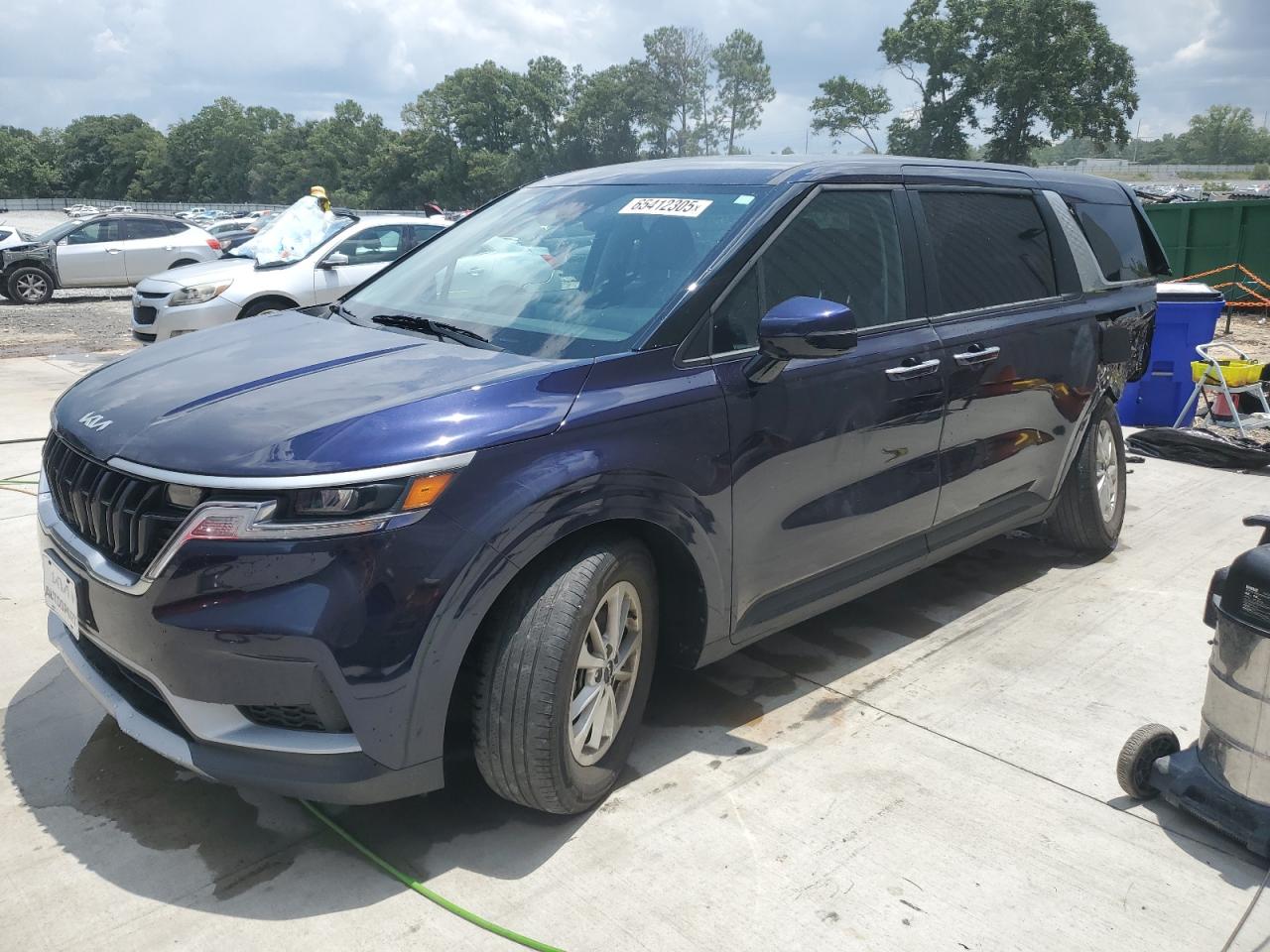 KIA CARNIVAL LX
