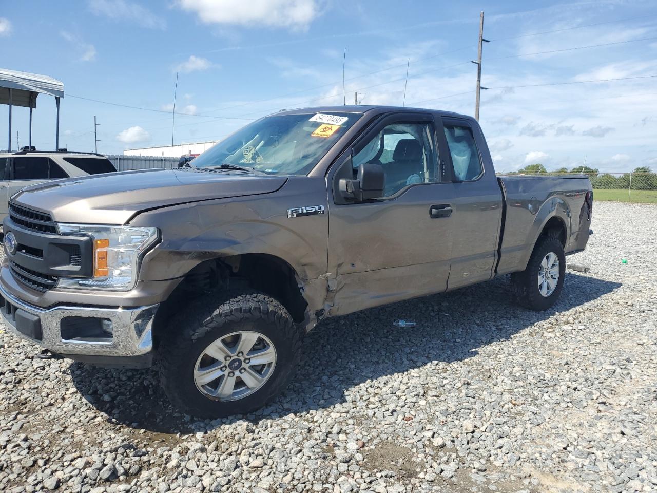 FORD F-150 SUPER CAB