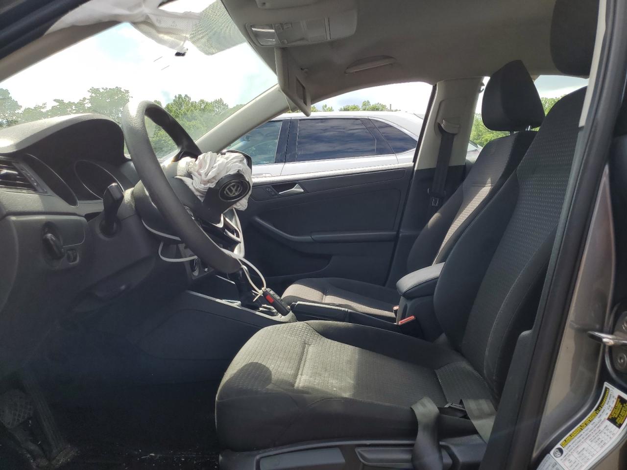Volkswagen Jetta base 2015
