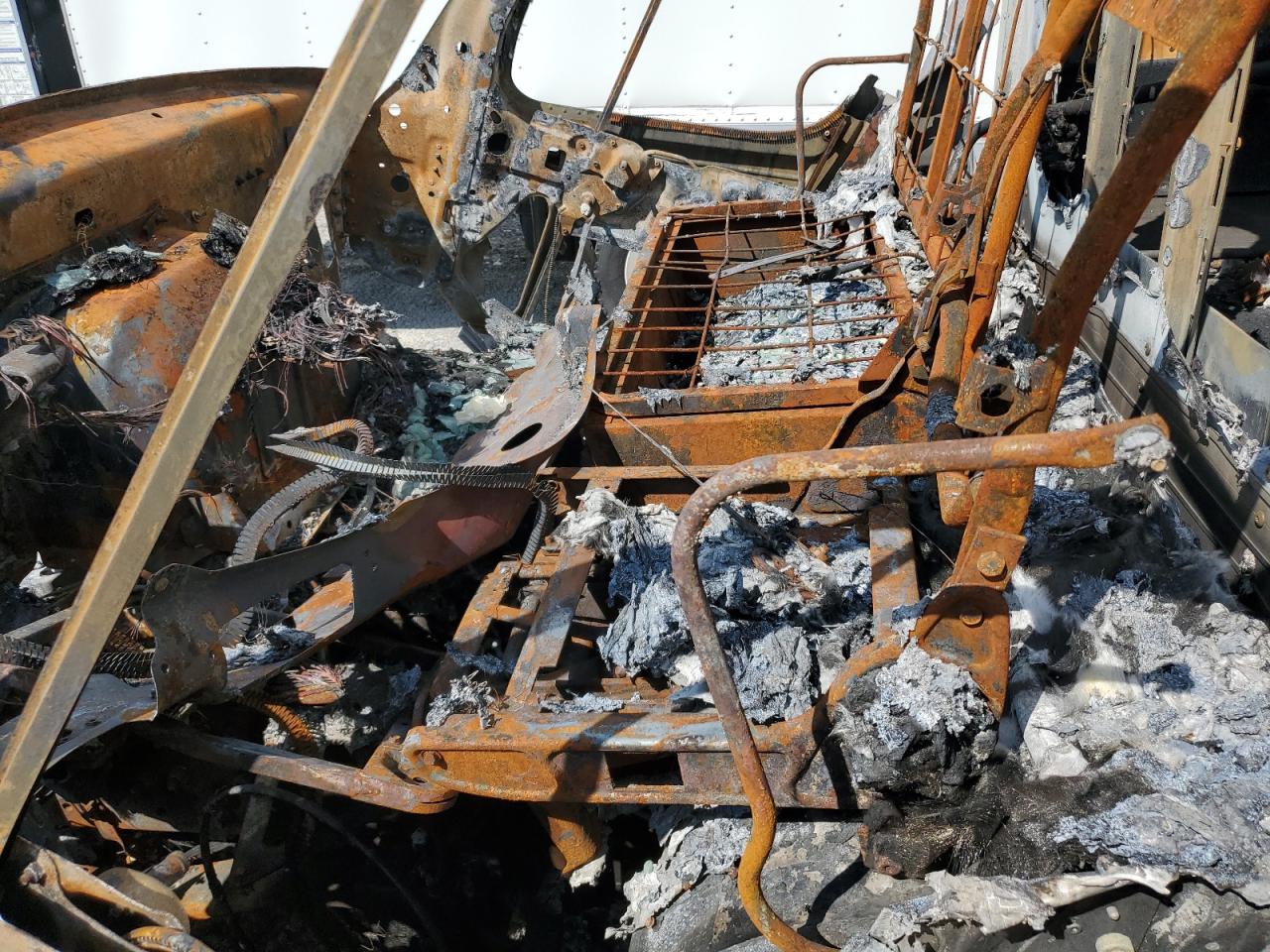 Lot #3265196986 2015 FREIGHTLINER M2 106 MED